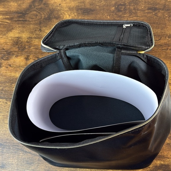 Black Leather Men's Bag - Picture 7 of 8